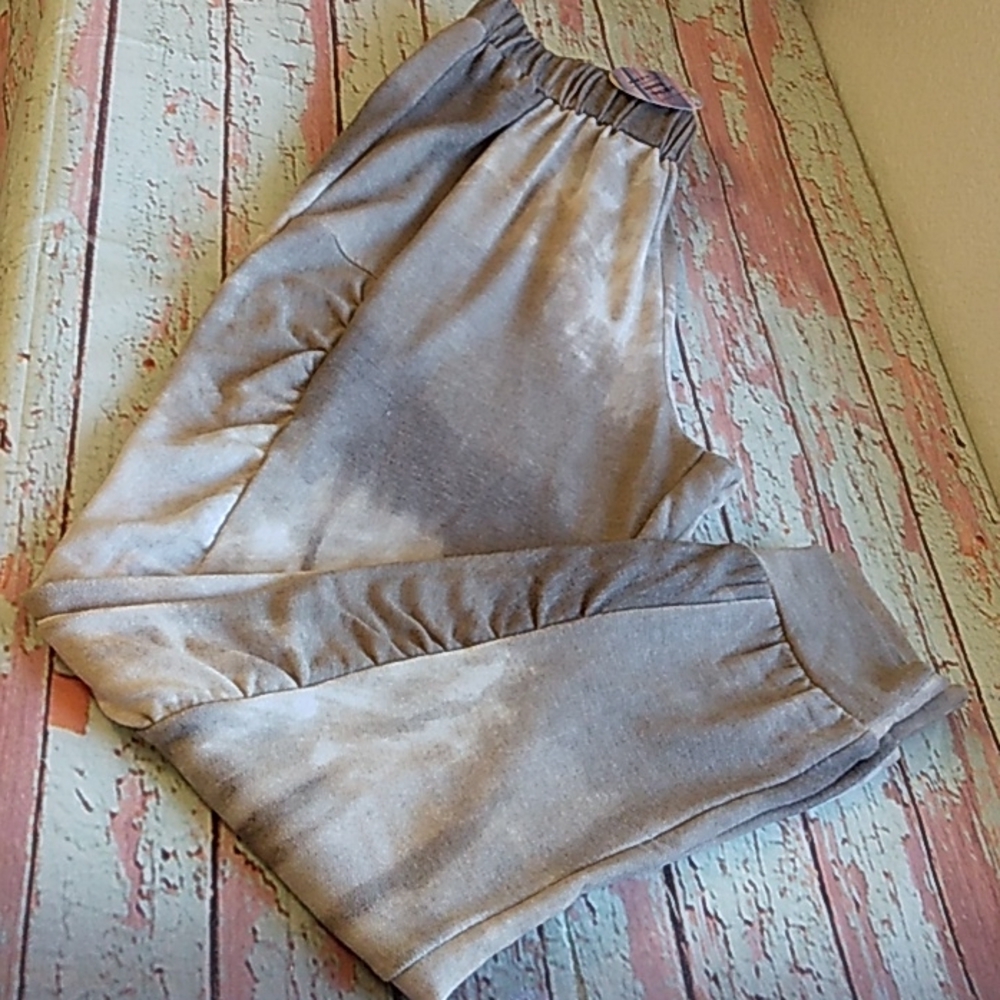 New. Woman Jogger.